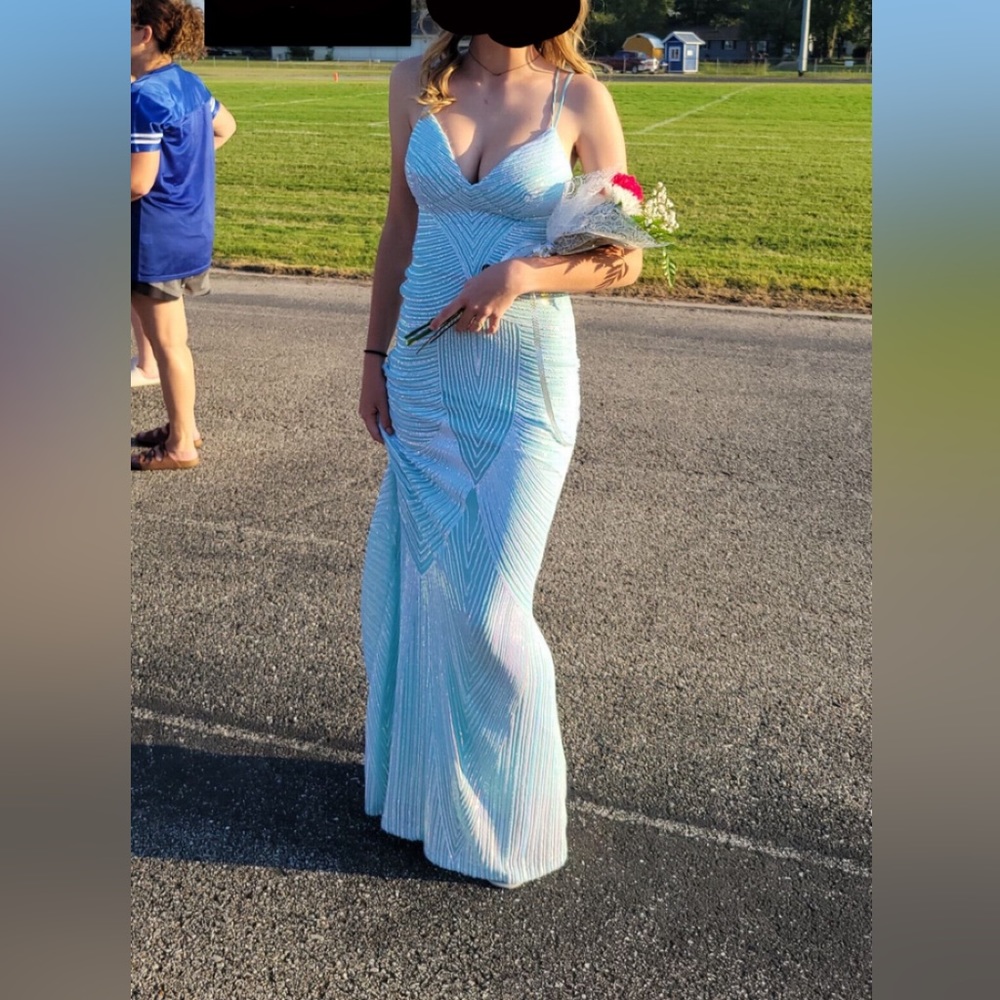 Blue prom/hoco Windsor dress.